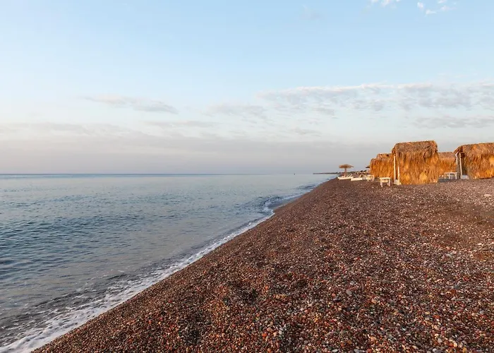 ホテル Eco And Magic Garden ゲンナジー