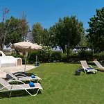 Eco And Magic Garden Hotel Gennadi