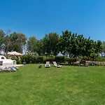 Eco And Magic Garden غينادي
