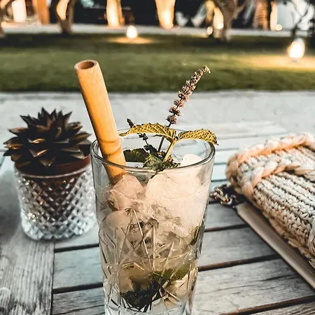 Eco And Magic Garden מלון גנאדי